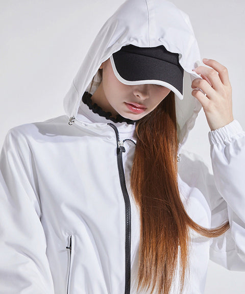 CHUCUCHU Shirring Hood Windbreaker - White