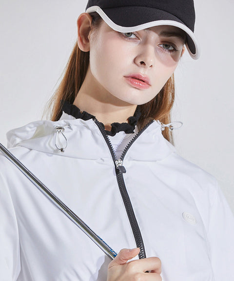 CHUCUCHU Shirring Hood Windbreaker - White